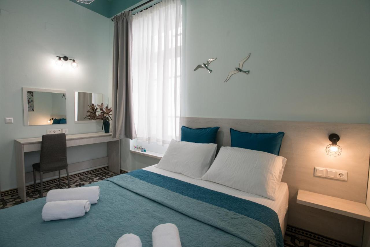 The Blue Apartment In The Heart Of Heraklion Εξωτερικό φωτογραφία