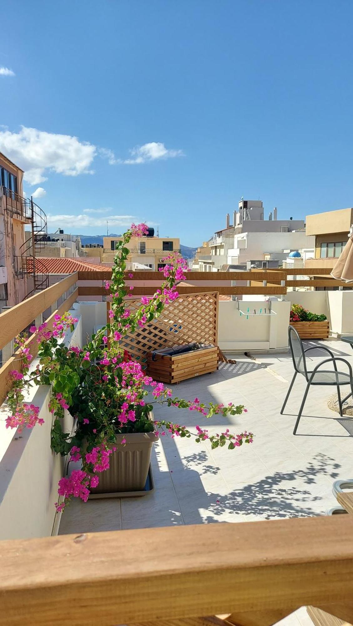 The Blue Apartment In The Heart Of Heraklion Εξωτερικό φωτογραφία